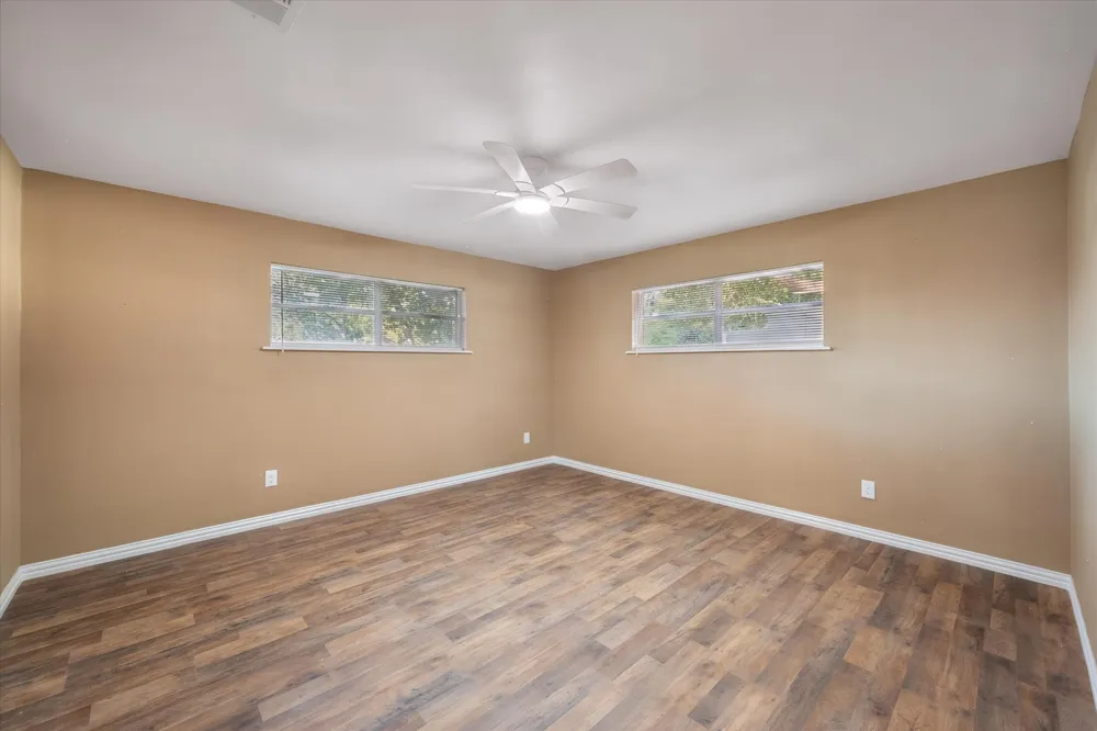 3400 Emhouse Road Corsicana, TX 75110