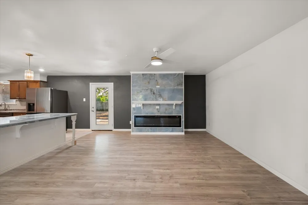 3400 Emhouse Road Corsicana, TX 75110