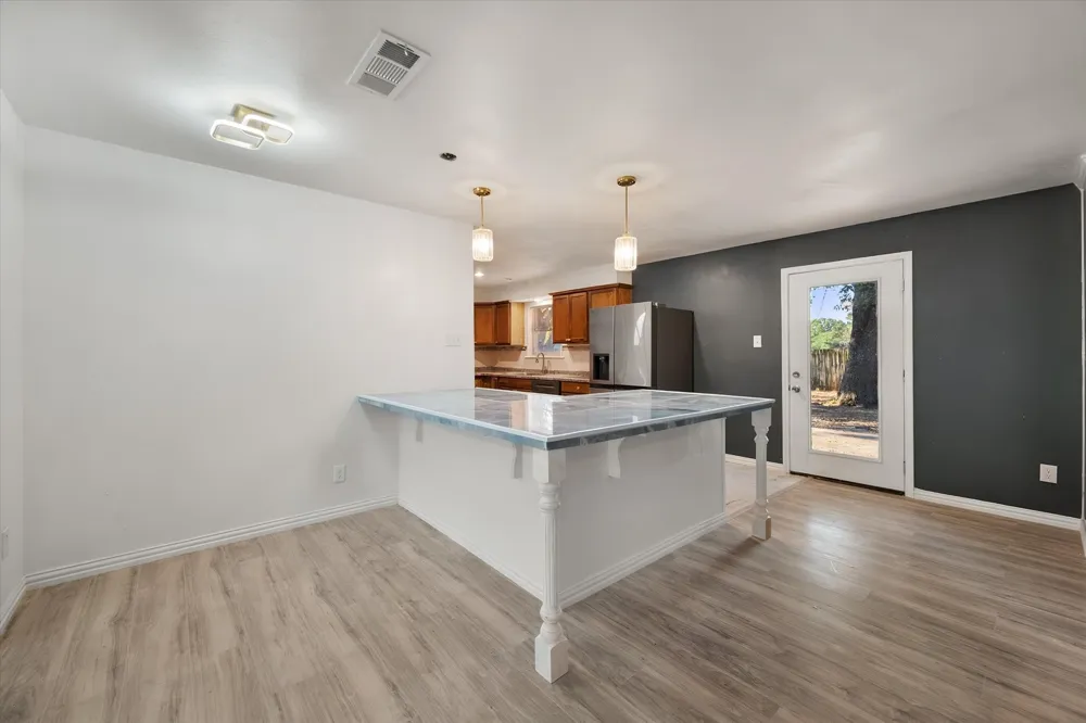 3400 Emhouse Road Corsicana, TX 75110