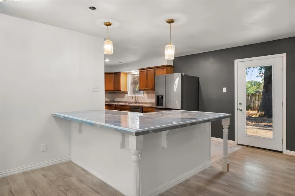 3400 Emhouse Road Corsicana, TX 75110