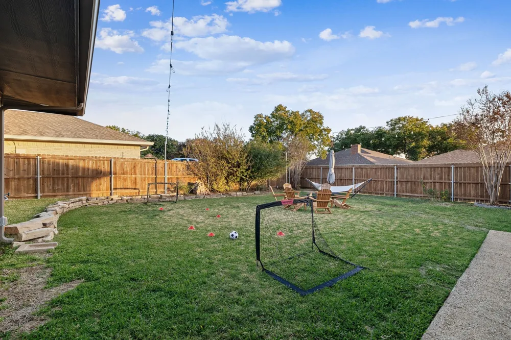 1922 Camden Way Carrollton, TX 75007