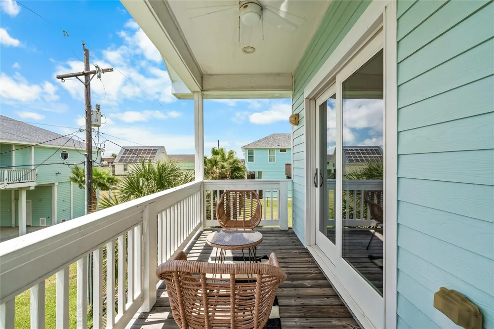 4114 Grayson Drive Galveston, TX 77554