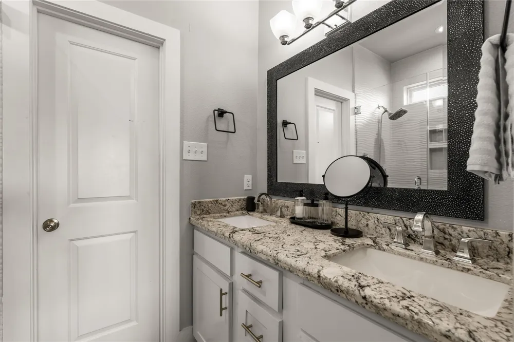 4114 Grayson Drive Galveston, TX 77554