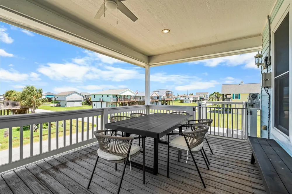 4114 Grayson Drive Galveston, TX 77554
