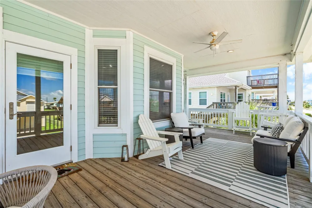 4114 Grayson Drive Galveston, TX 77554