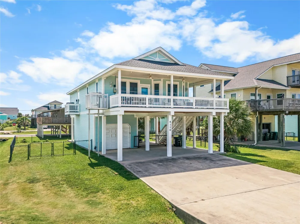 4114 Grayson Drive Galveston, TX 77554