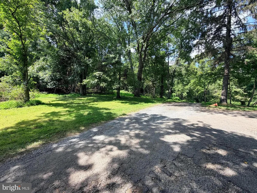 4392 ROUTE 97 Brookeville, MD 20833