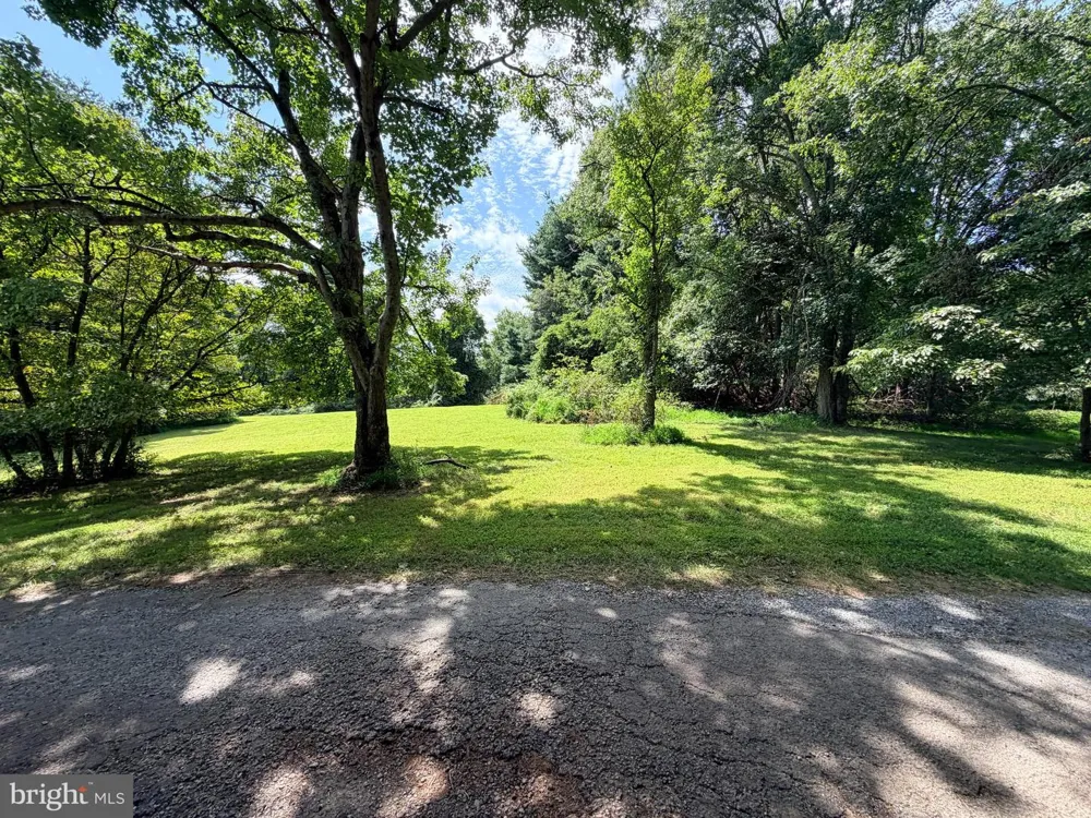 4392 ROUTE 97 Brookeville, MD 20833