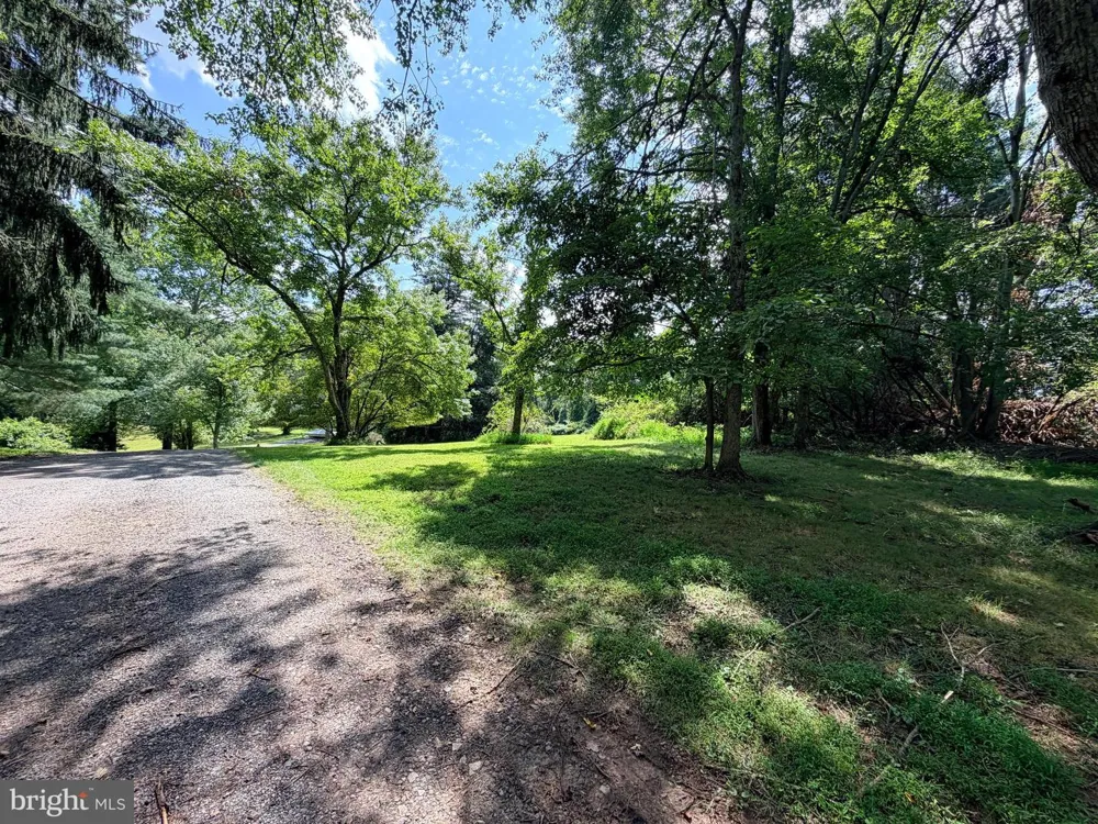 4392 ROUTE 97 Brookeville, MD 20833