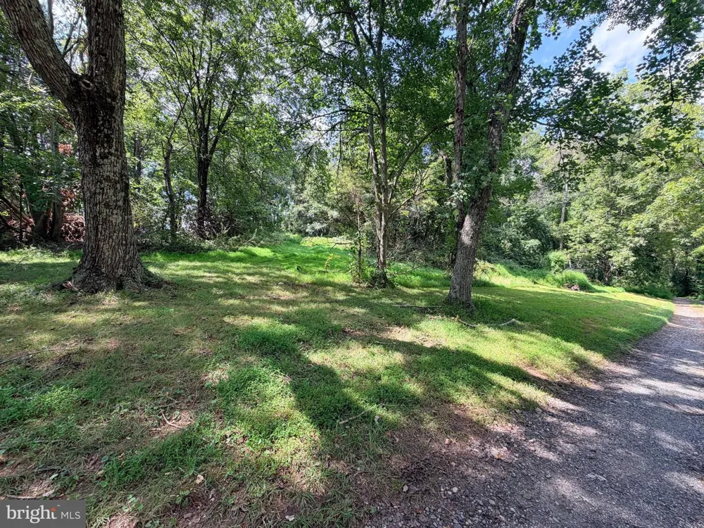 4392 ROUTE 97 Brookeville, MD 20833