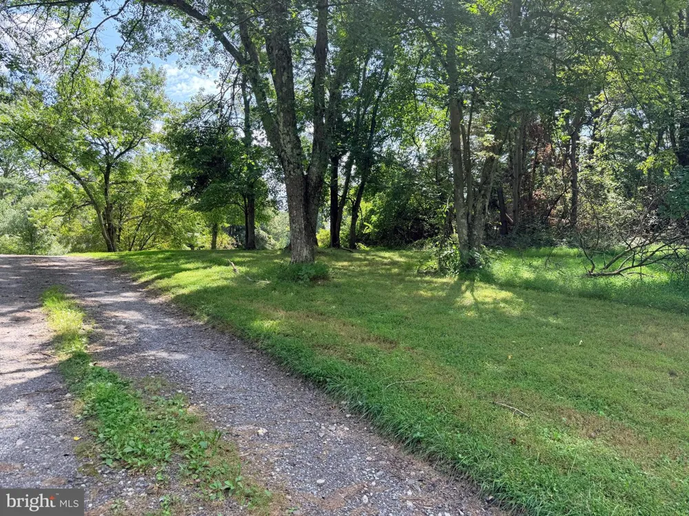 4392 ROUTE 97 Brookeville, MD 20833