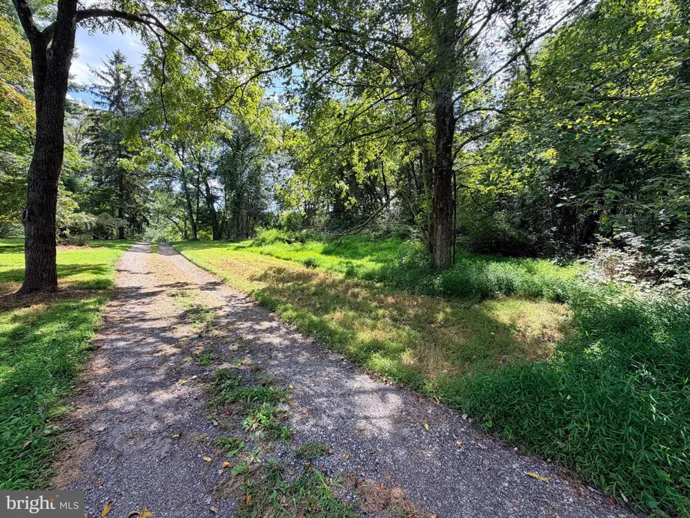 4392 ROUTE 97 Brookeville, MD 20833