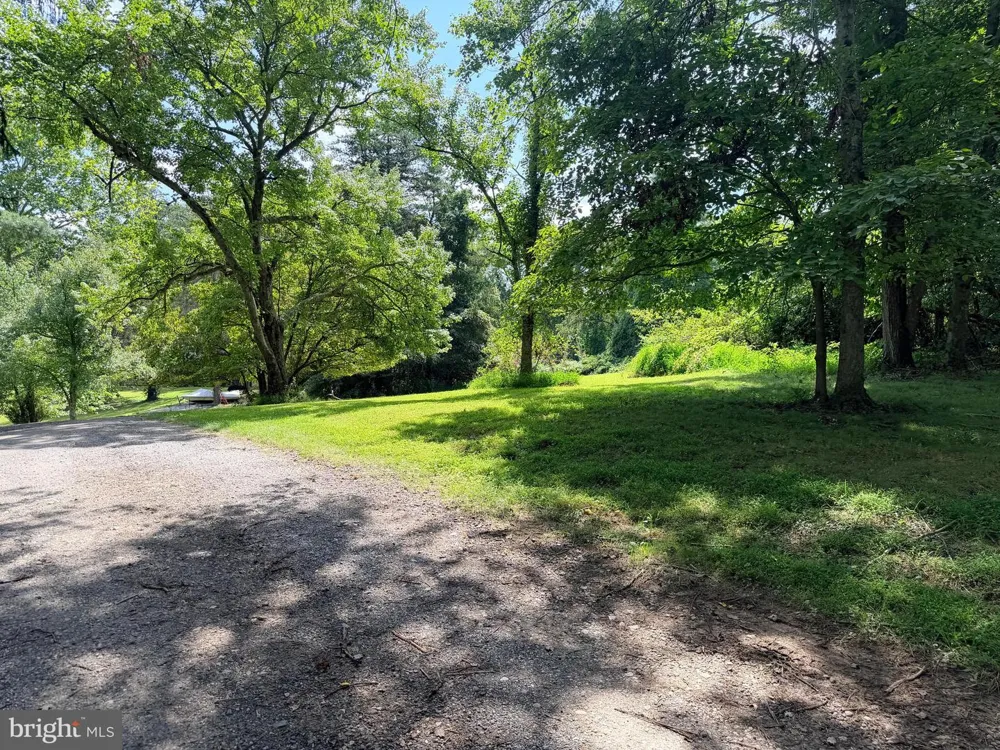 4392 ROUTE 97 Brookeville, MD 20833