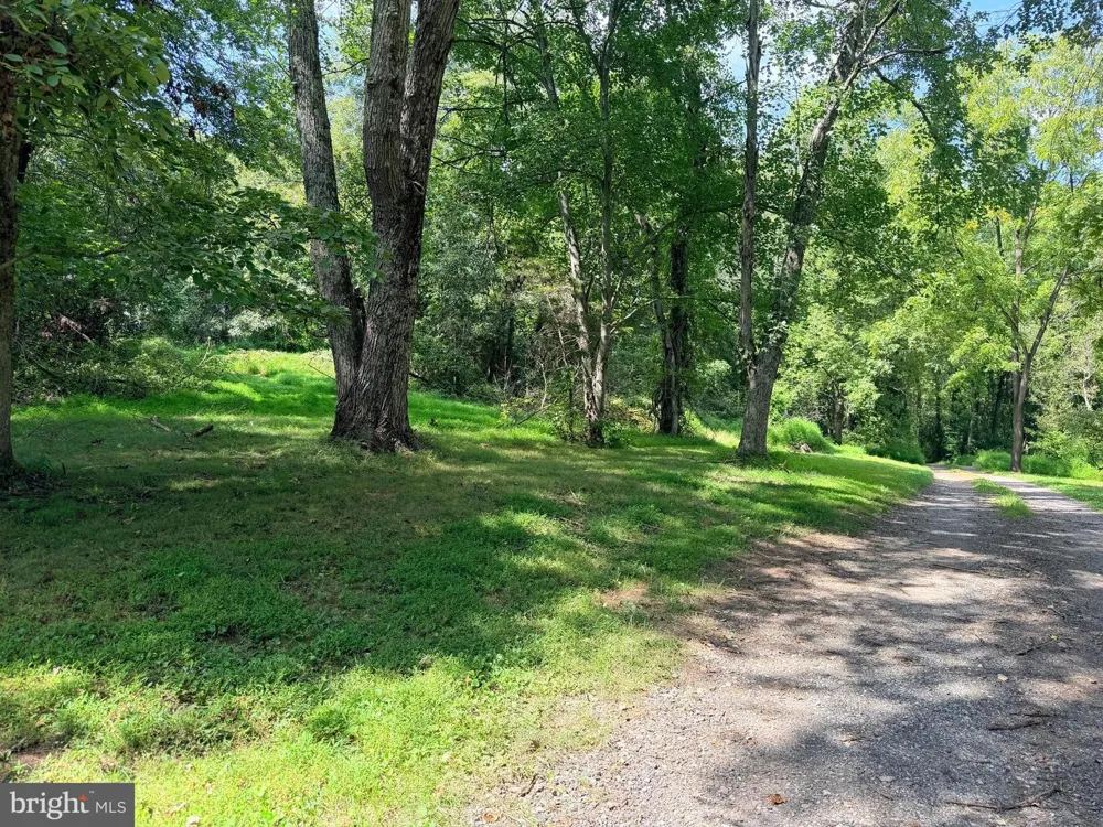 4392 ROUTE 97 Brookeville, MD 20833