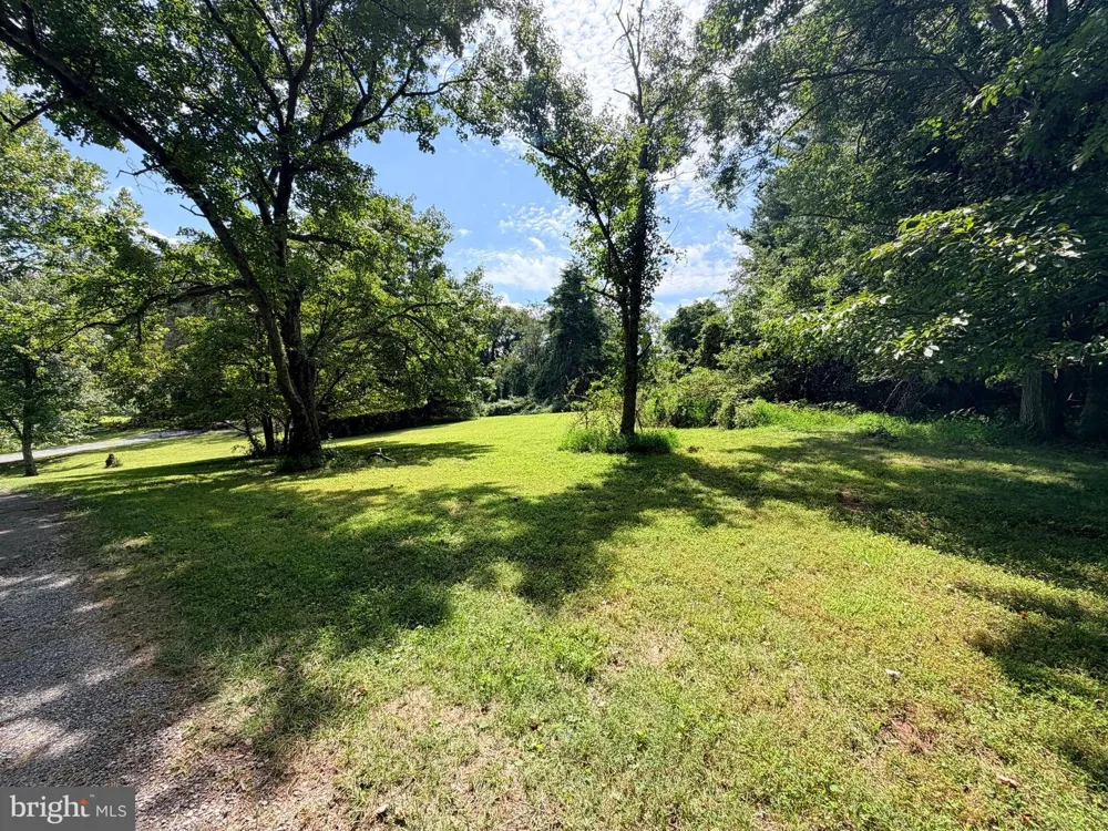 4392 ROUTE 97 Brookeville, MD 20833