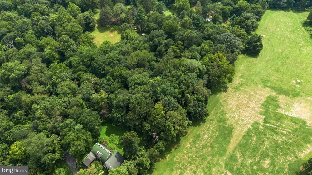 4392 ROUTE 97 Brookeville, MD 20833