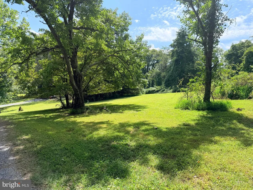 4392 ROUTE 97 Brookeville, MD 20833