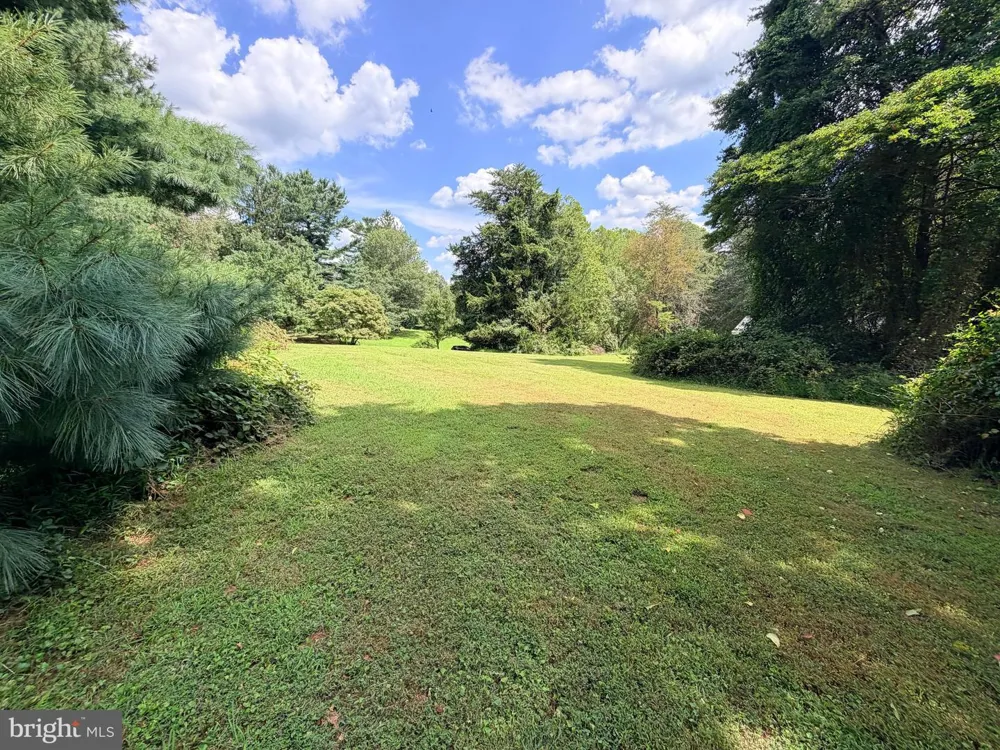 4392 ROUTE 97 Brookeville, MD 20833