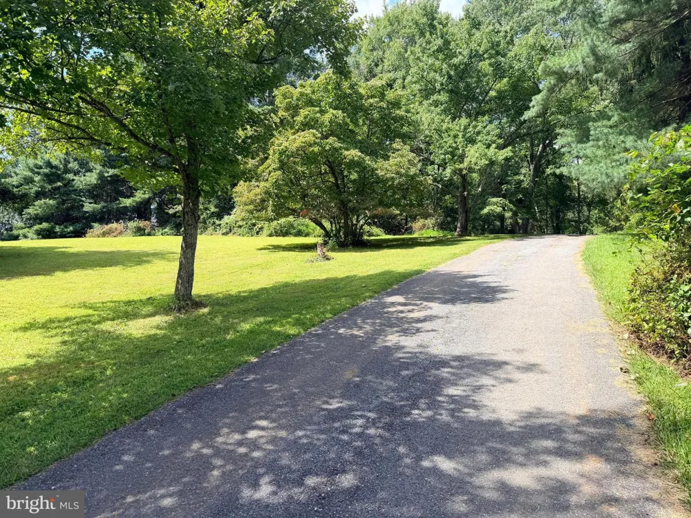 4392 ROUTE 97 Brookeville, MD 20833