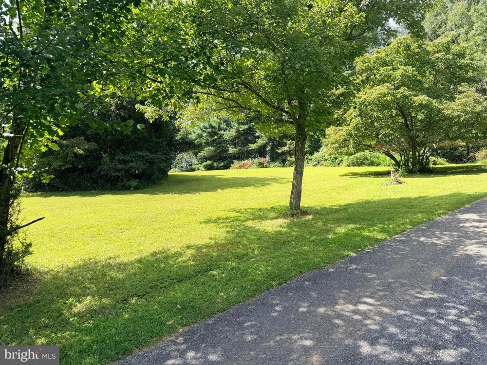 4392 ROUTE 97 Brookeville, MD 20833
