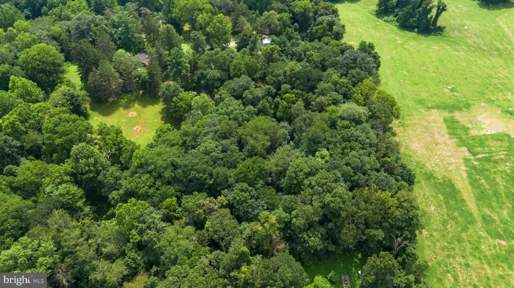 4392 ROUTE 97 Brookeville, MD 20833