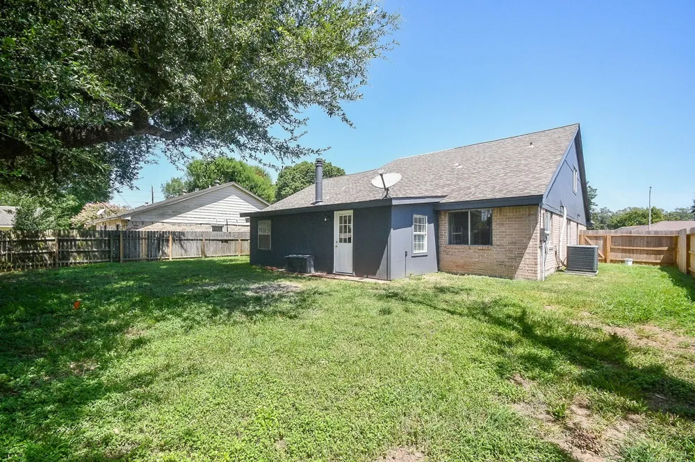 2430 Long Reach Drive Sugar Land, TX 77478