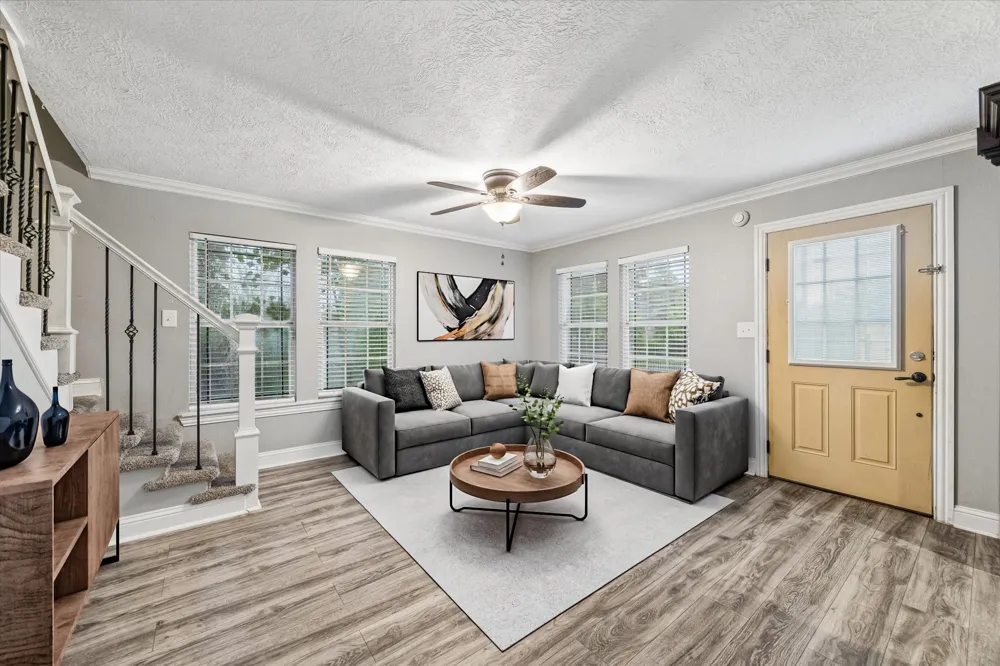 601 W Cleveland Street Baytown, TX 77520