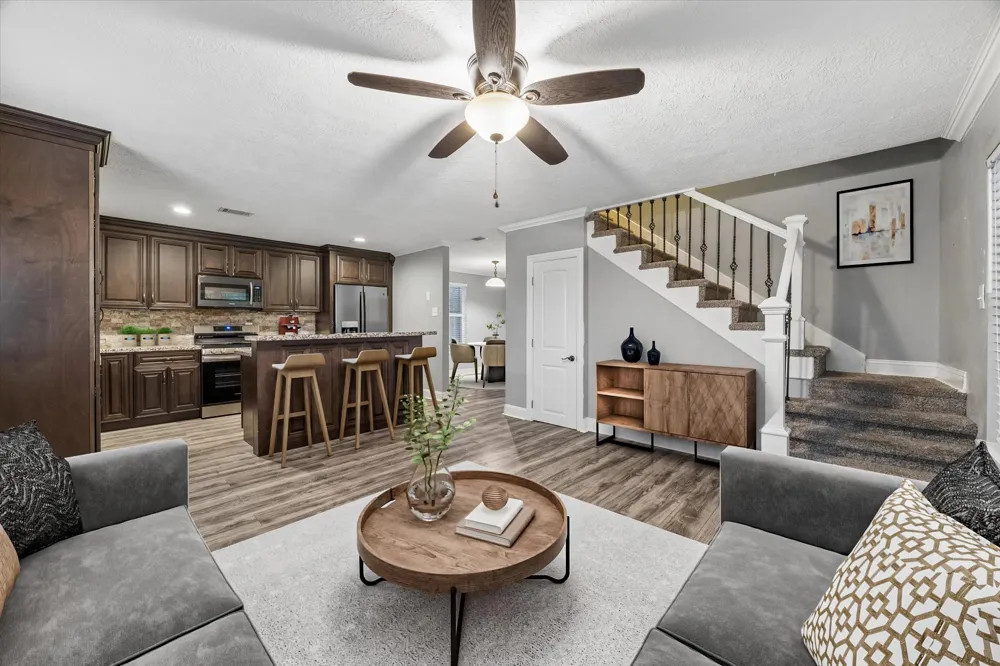 601 W Cleveland Street Baytown, TX 77520