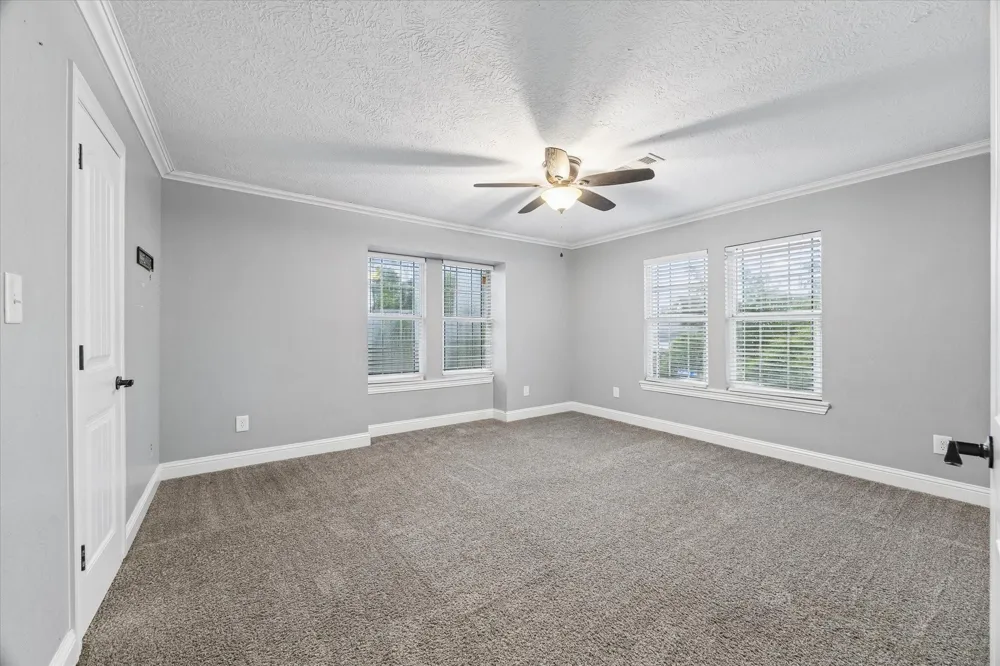 601 W Cleveland Street Baytown, TX 77520