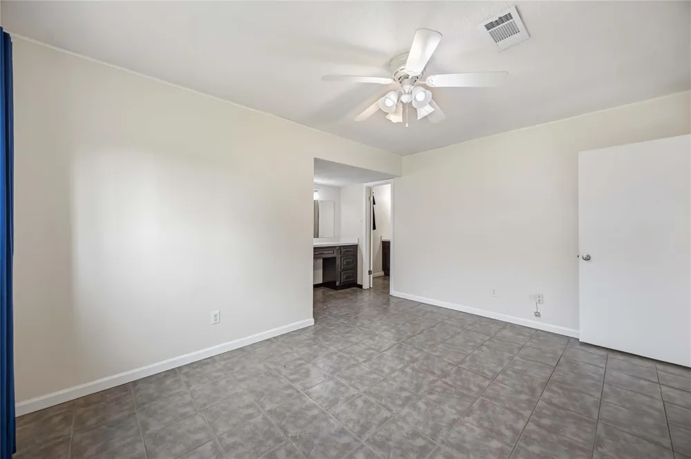2506 Halbert Drive Pearland, TX 77581