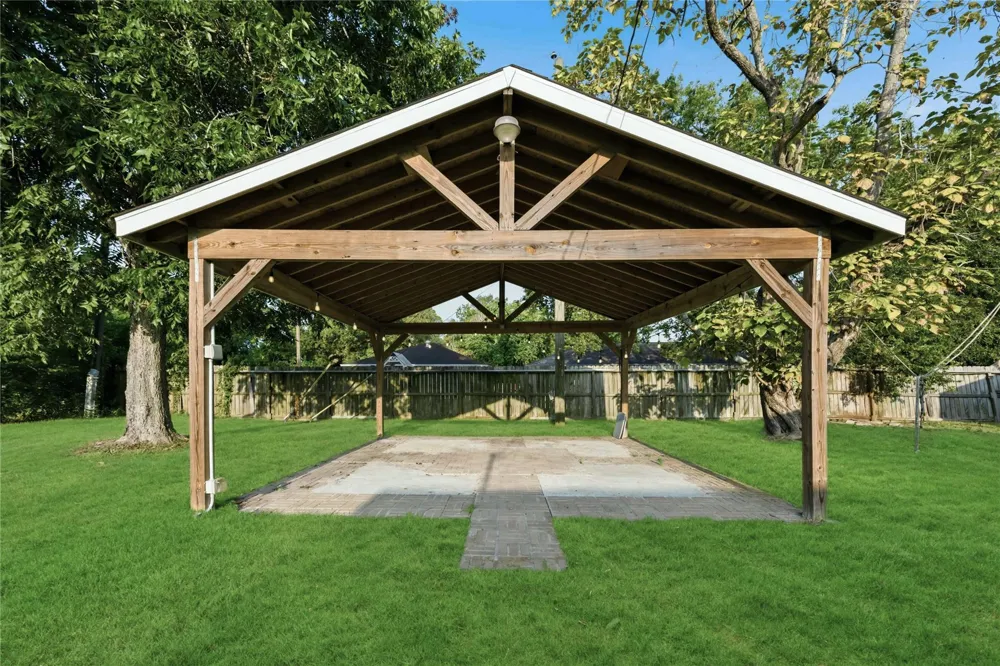 2506 Halbert Drive Pearland, TX 77581