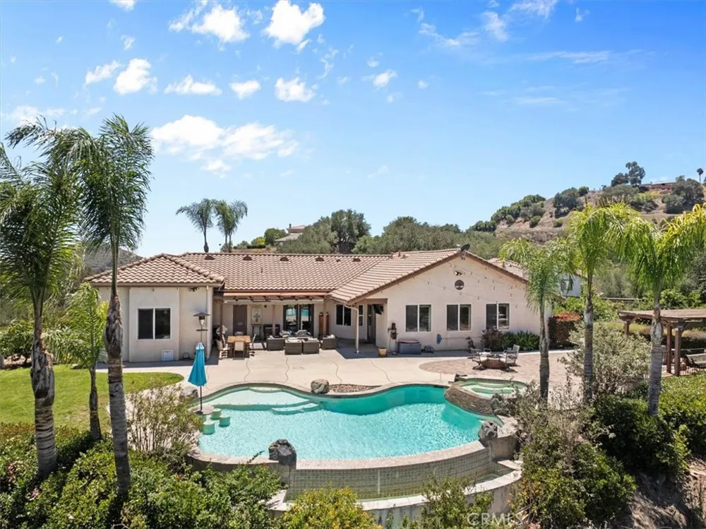 26690 Skyrocket Temecula, CA 92590