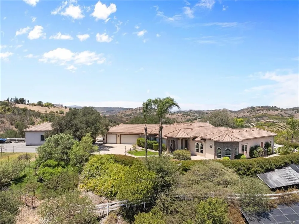 26690 Skyrocket Temecula, CA 92590