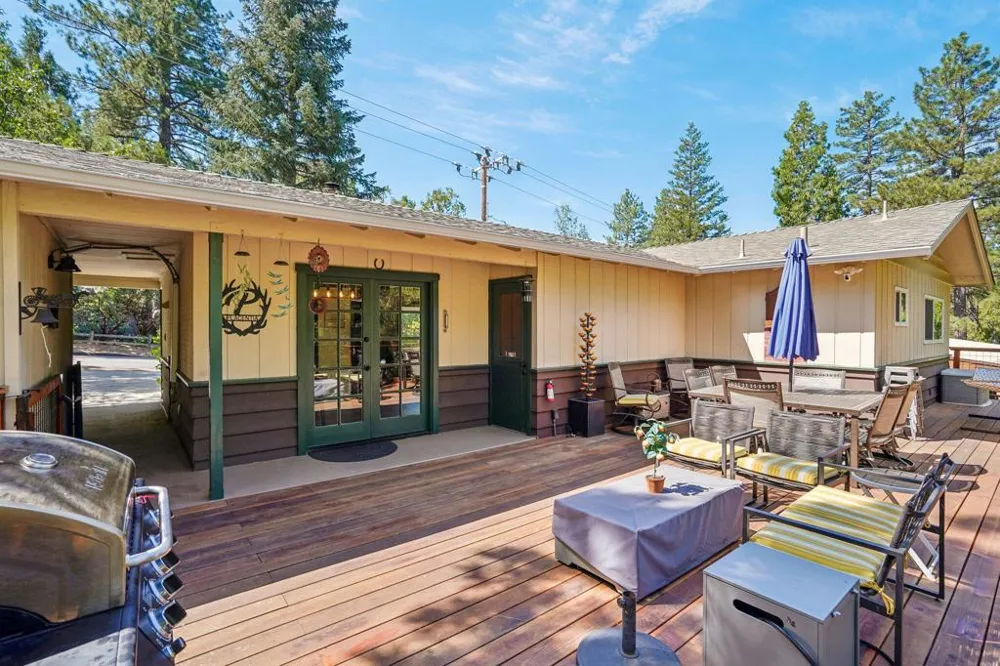 54700 S Circle Drive Idyllwild, CA 92549