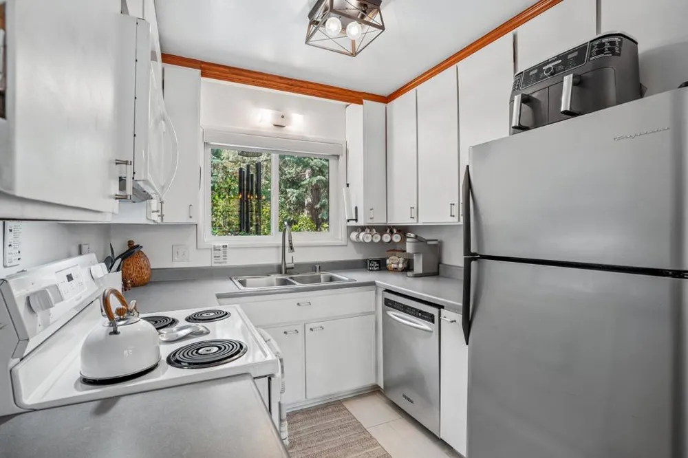54700 S Circle Drive Idyllwild, CA 92549