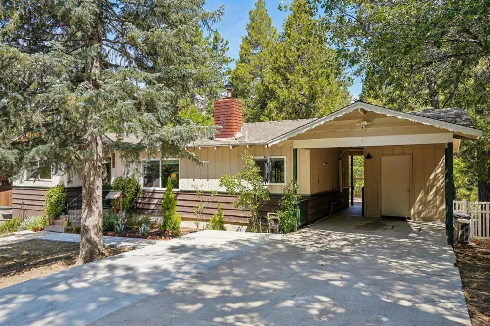 54700 S Circle Drive Idyllwild, CA 92549
