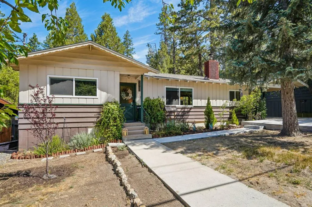 54700 S Circle Drive Idyllwild, CA 92549