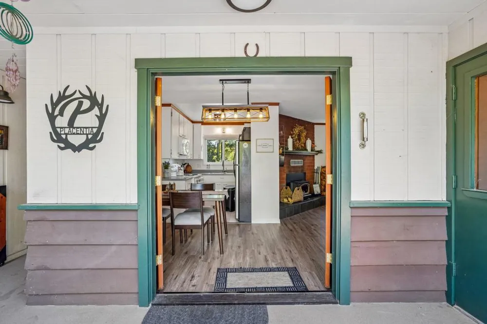 54700 S Circle Drive Idyllwild, CA 92549