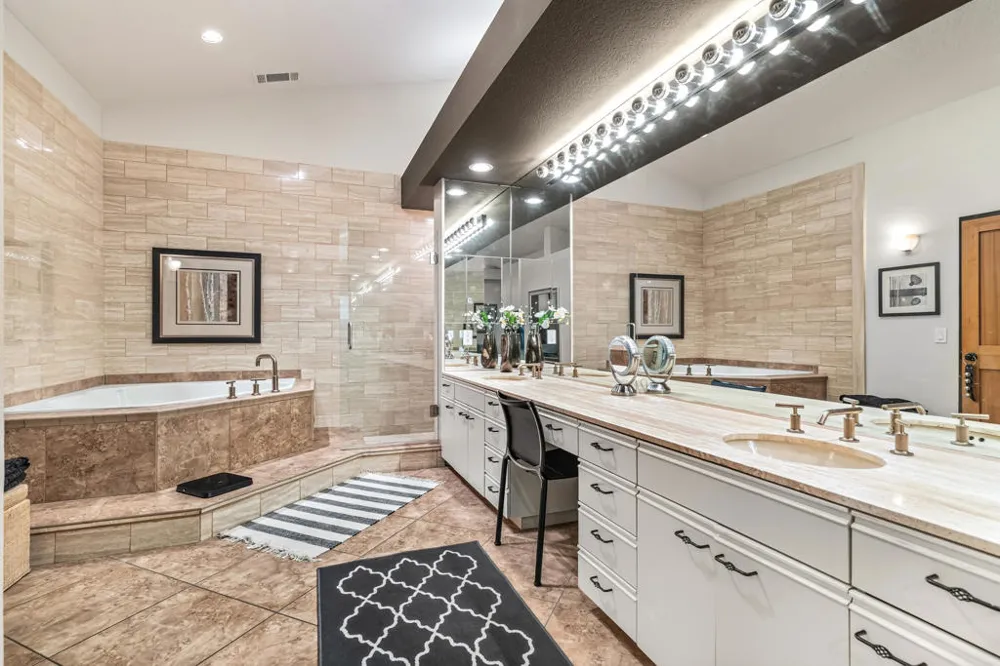 51 Kavenish Drive Rancho Mirage, CA 92270