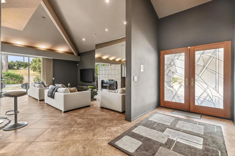 51 Kavenish Drive Rancho Mirage, CA 92270