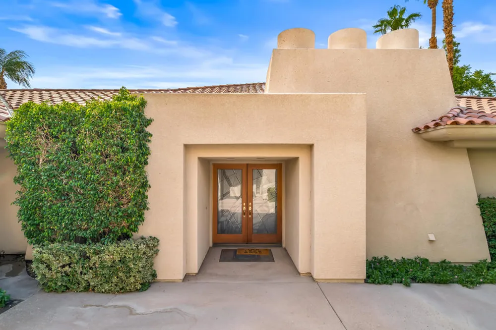 51 Kavenish Drive Rancho Mirage, CA 92270