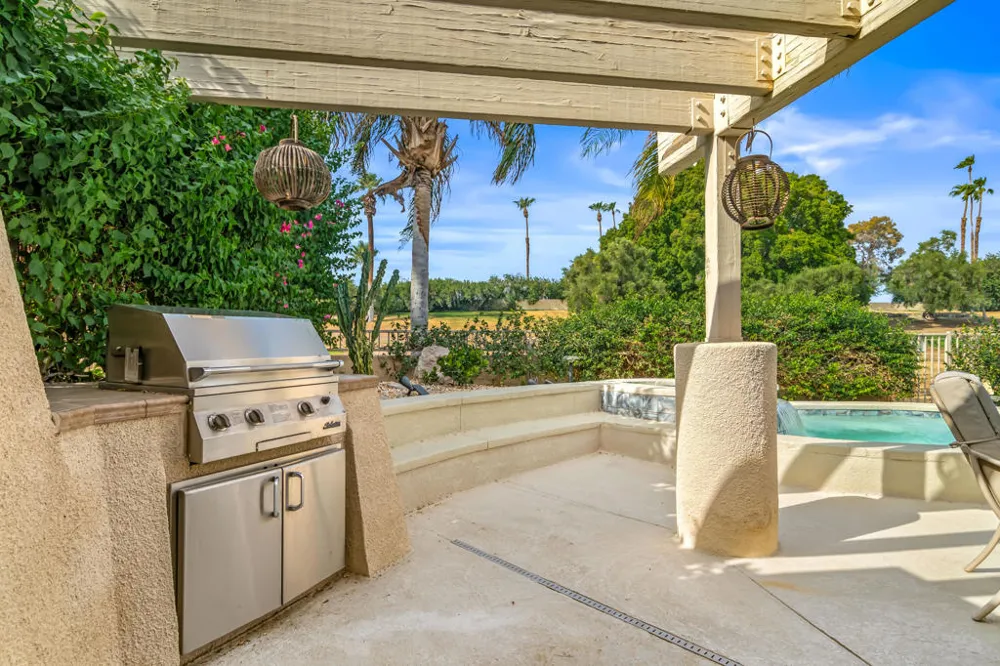 51 Kavenish Drive Rancho Mirage, CA 92270