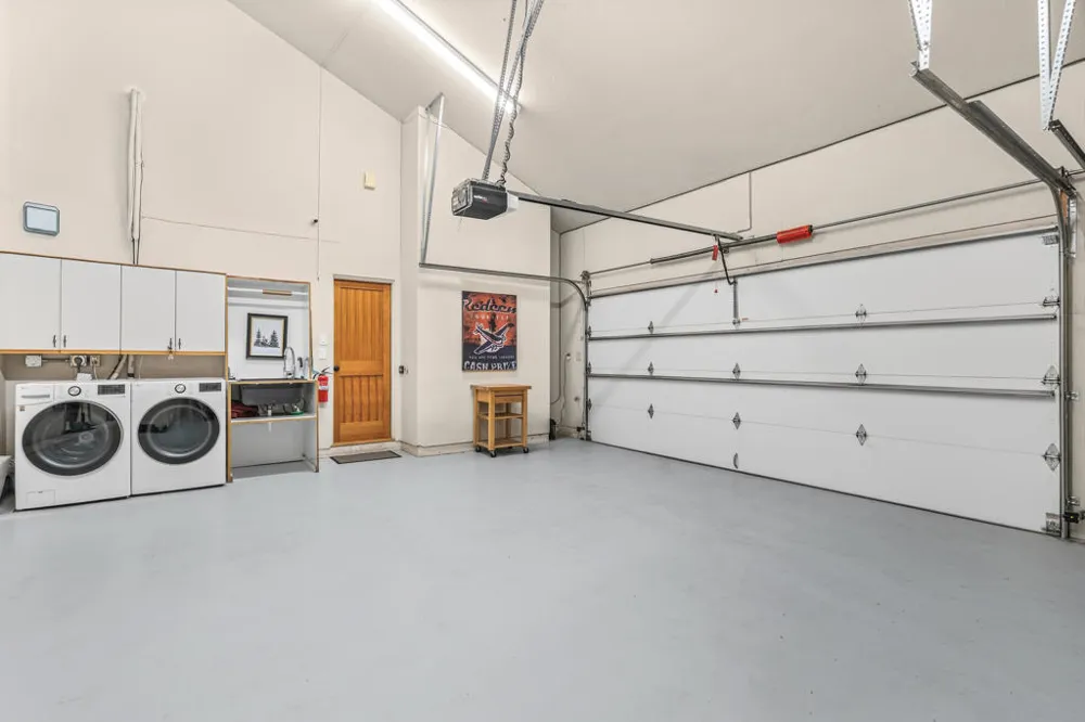 51 Kavenish Drive Rancho Mirage, CA 92270