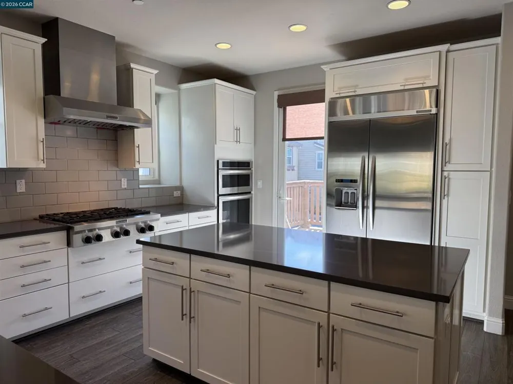 64 Persimmon Walk Orinda, CA 94563