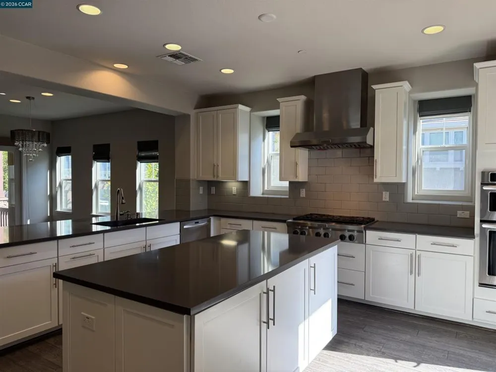 64 Persimmon Walk Orinda, CA 94563
