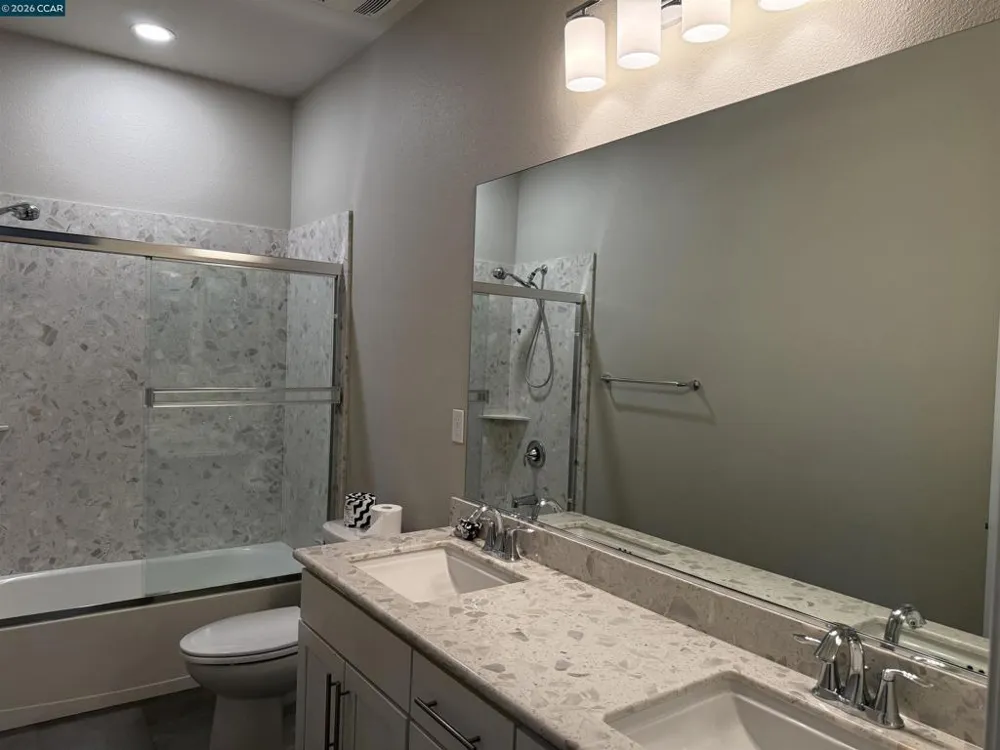 64 Persimmon Walk Orinda, CA 94563