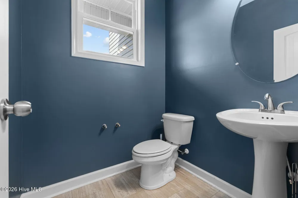 833 Tuscarora Trail Jacksonville, NC 28546