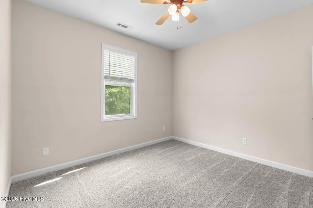 833 Tuscarora Trail Jacksonville, NC 28546