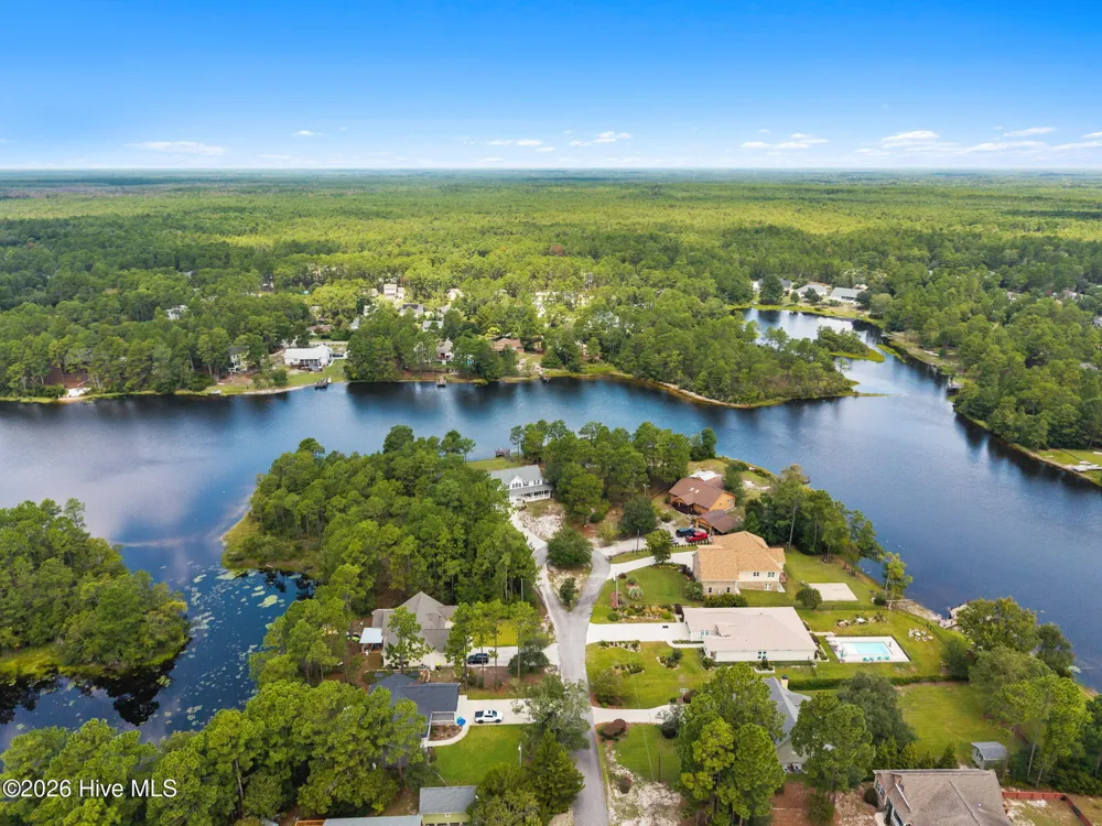 4 Pike Road Boiling Spring Lakes, NC 28461