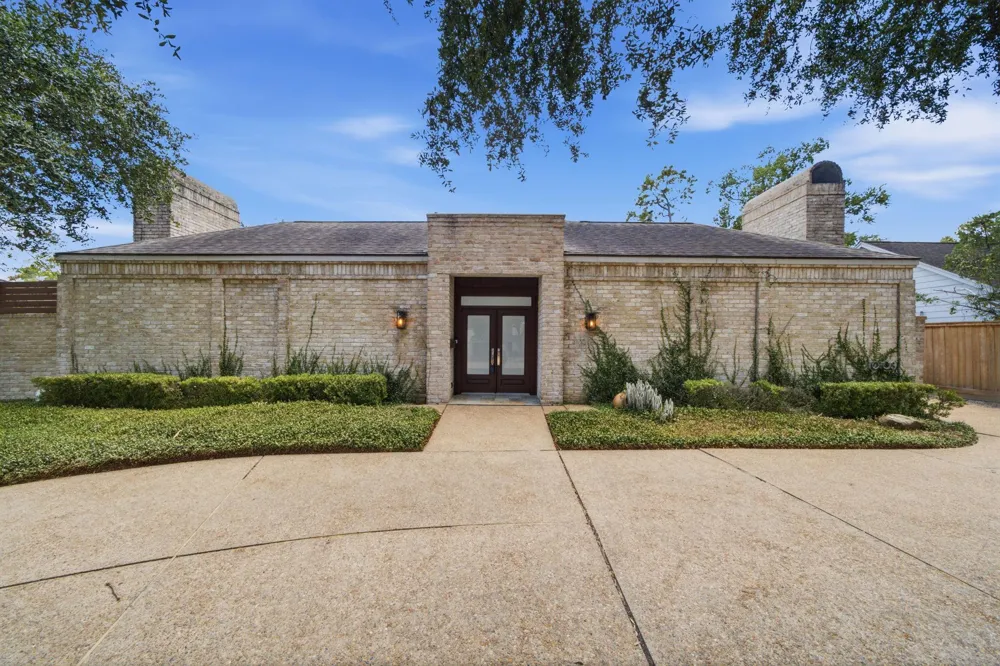 10103 Briar Forest Drive Houston, TX 77042